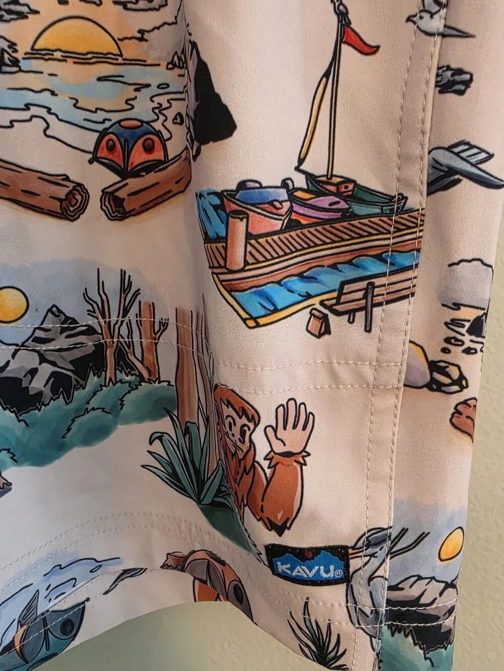 KAVU Costa Short Men's Medium Pink Scenic Print Swim Trunk Outdoor Camp